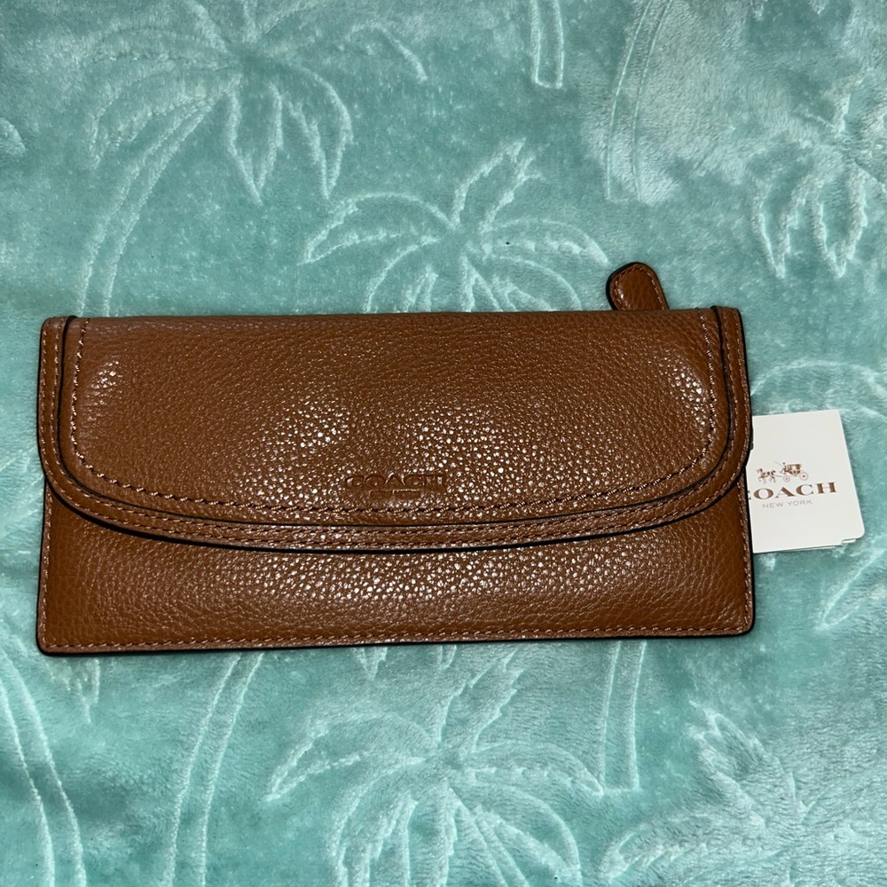 NWT Coach Parker Soft Wallet